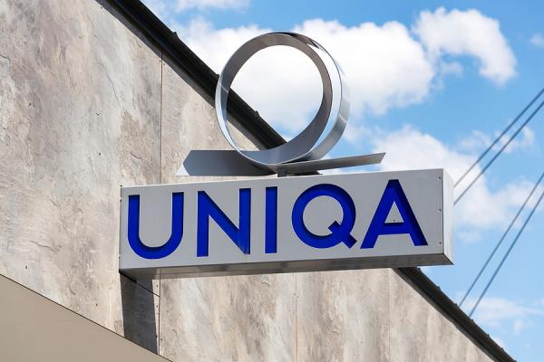 logo uniqa